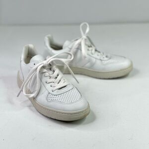 Veja V-10 lace-up sneakers Extra White smooth leather perforated toe size 37/6